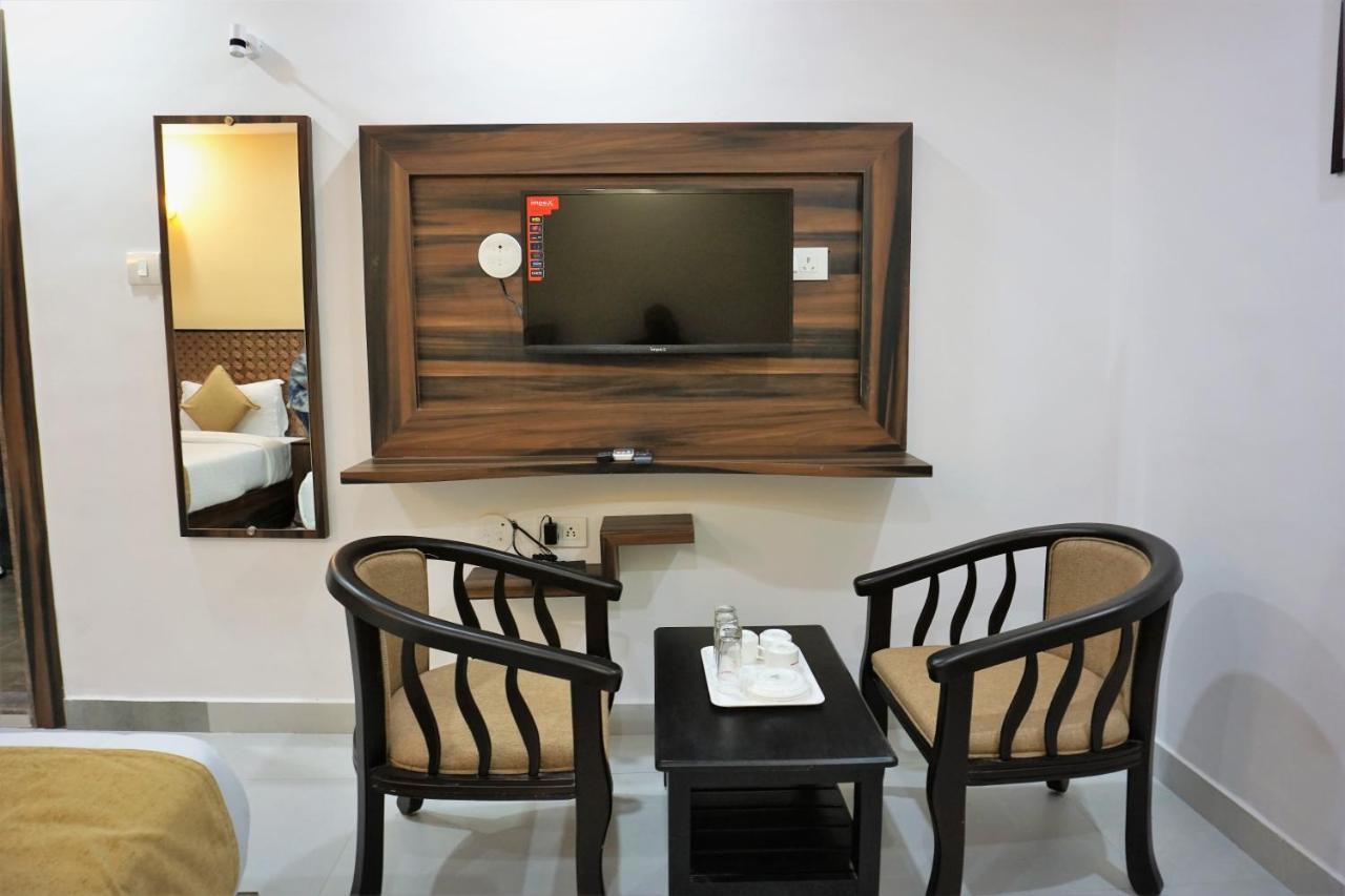 Hotel Kochi Crown Luaran gambar