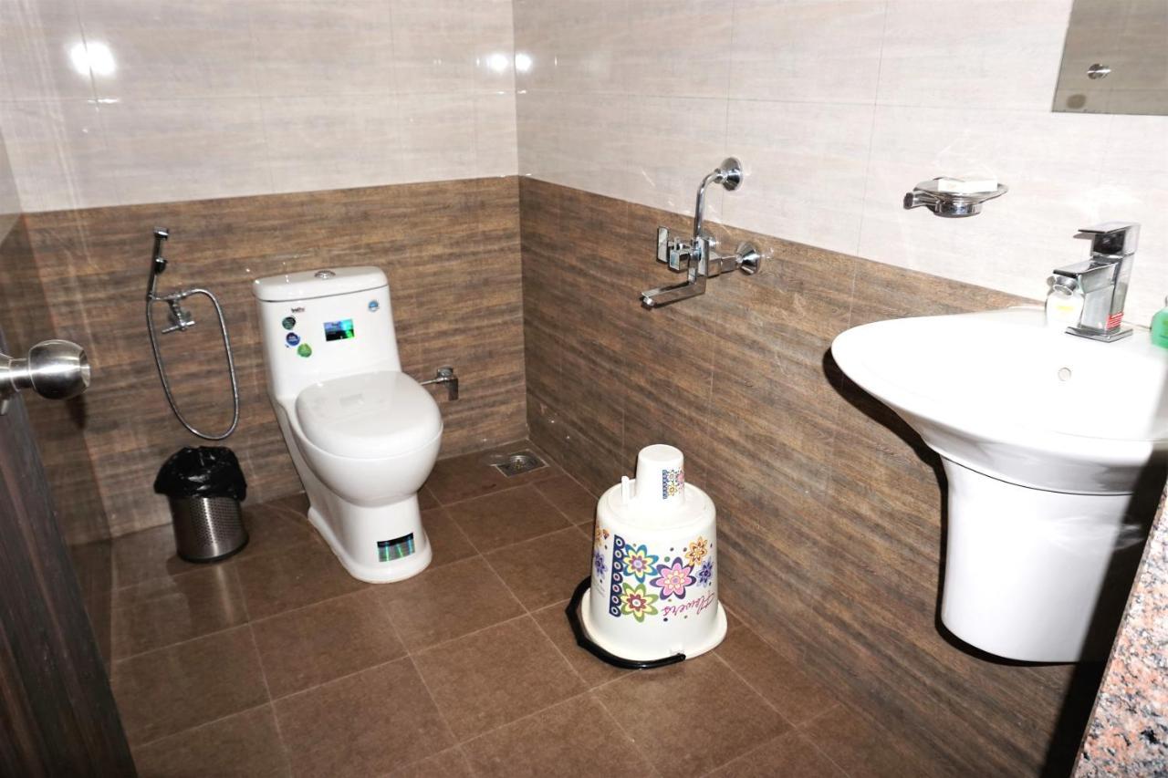 Hotel Kochi Crown Luaran gambar